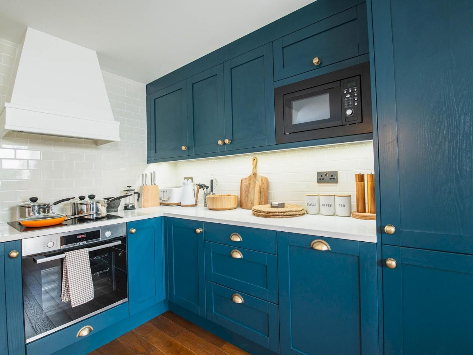 Interior Designed Stylish Flat In Fulham - 5 Min Walk To River Thames - Pass The Keys ロンドン エクステリア 写真