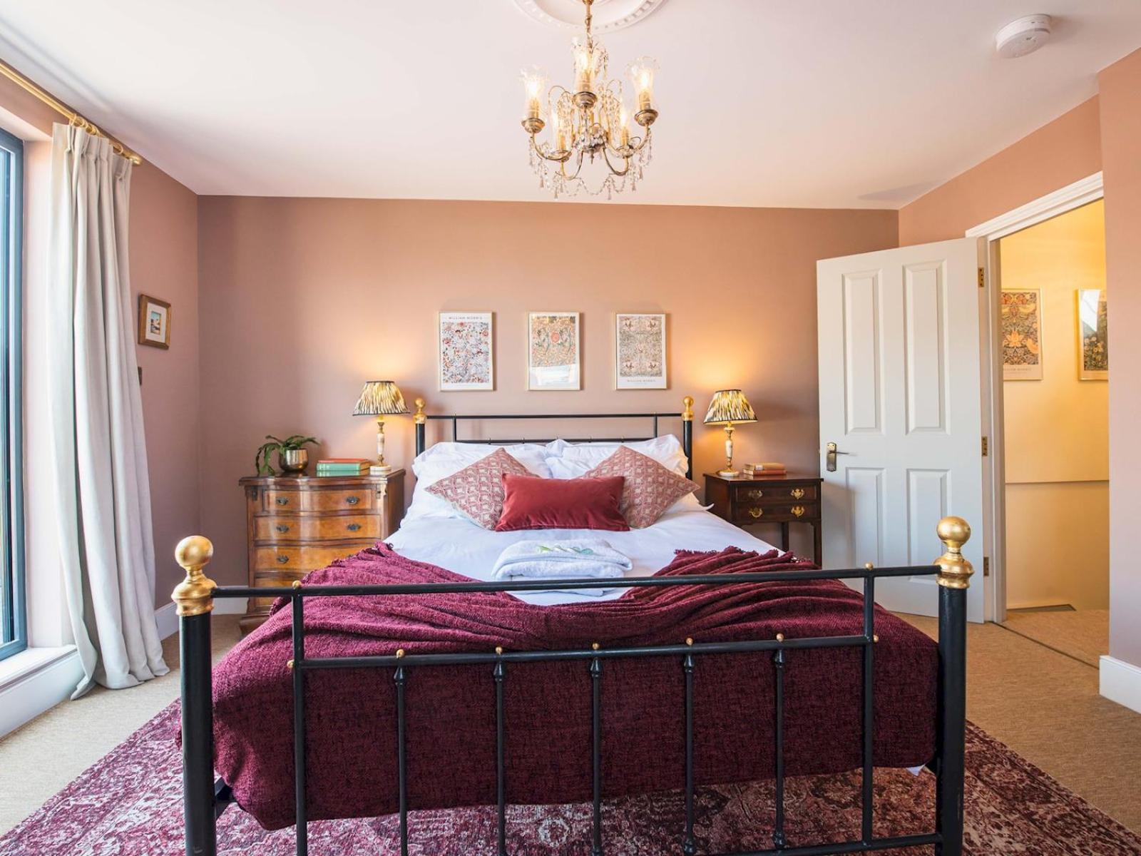 Interior Designed Stylish Flat In Fulham - 5 Min Walk To River Thames - Pass The Keys ロンドン エクステリア 写真